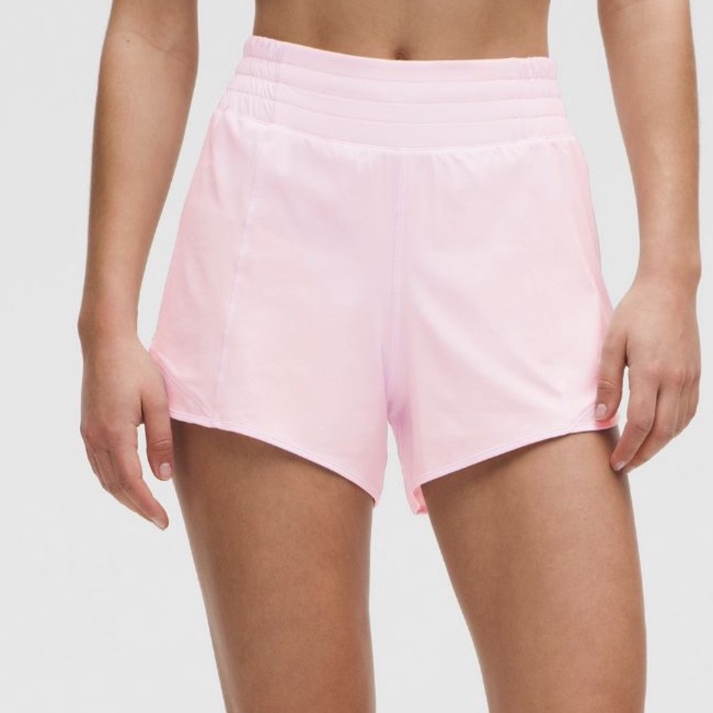 Lululemon Hotty Hot 4” Lined High Rise HR Shorts Size 8 Light Pink